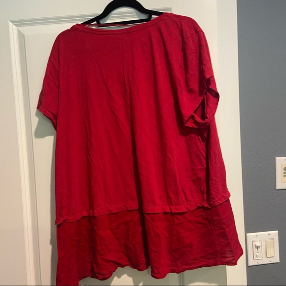 💄 classic red peplum layered top - Picture 3 of 3